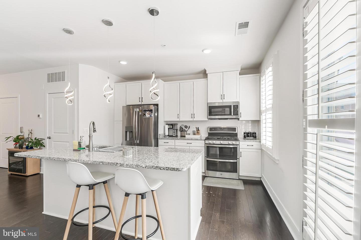 42881 LITTLEHALES TER, ASHBURN, Virginia 20148, 3 Bedrooms Bedrooms, ,2 BathroomsBathrooms,Residential,For sale,42881 LITTLEHALES TER,VALO2116950 MLS # VALO2116950