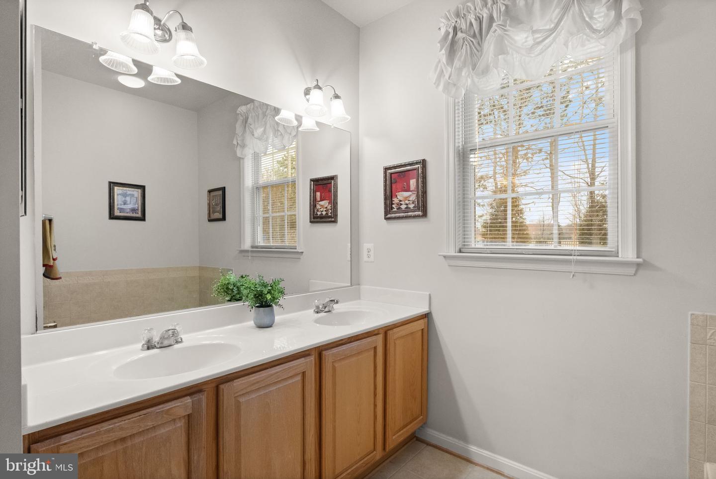 6116 PINEY GROVE WAY, GAINESVILLE, Virginia 20155, 4 Bedrooms Bedrooms, ,3 BathroomsBathrooms,Residential,For sale,6116 PINEY GROVE WAY,VAPW2113584 MLS # VAPW2113584