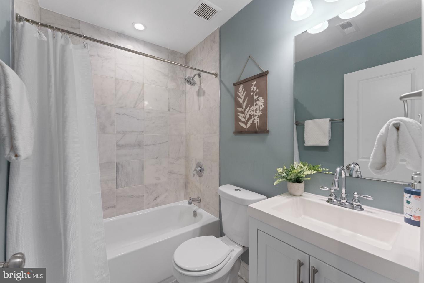 16 GALLATIN ST NW, WASHINGTON, District Of Columbia 20011, 4 Bedrooms Bedrooms, ,3 BathroomsBathrooms,Residential,For sale,16 GALLATIN ST NW,DCDC2248456 MLS # DCDC2248456