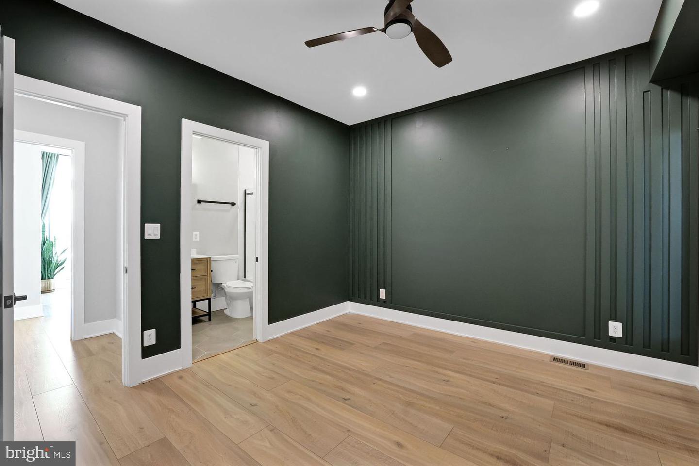 4012 GEORGIA AVE NW #402, WASHINGTON, District Of Columbia 20020, 3 Bedrooms Bedrooms, ,3 BathroomsBathrooms,Residential,For sale,4012 GEORGIA AVE NW #402,DCDC2248478 MLS # DCDC2248478 4012 GEORGIA AVE NW #402, WASHINGTON, District Of Columbia 20020, 3 Bedrooms Bedrooms, ,3 BathroomsBathrooms,Residential,For sale,4012 GEORGIA AVE NW #402,DCDC2248478 MLS # DCDC2248478