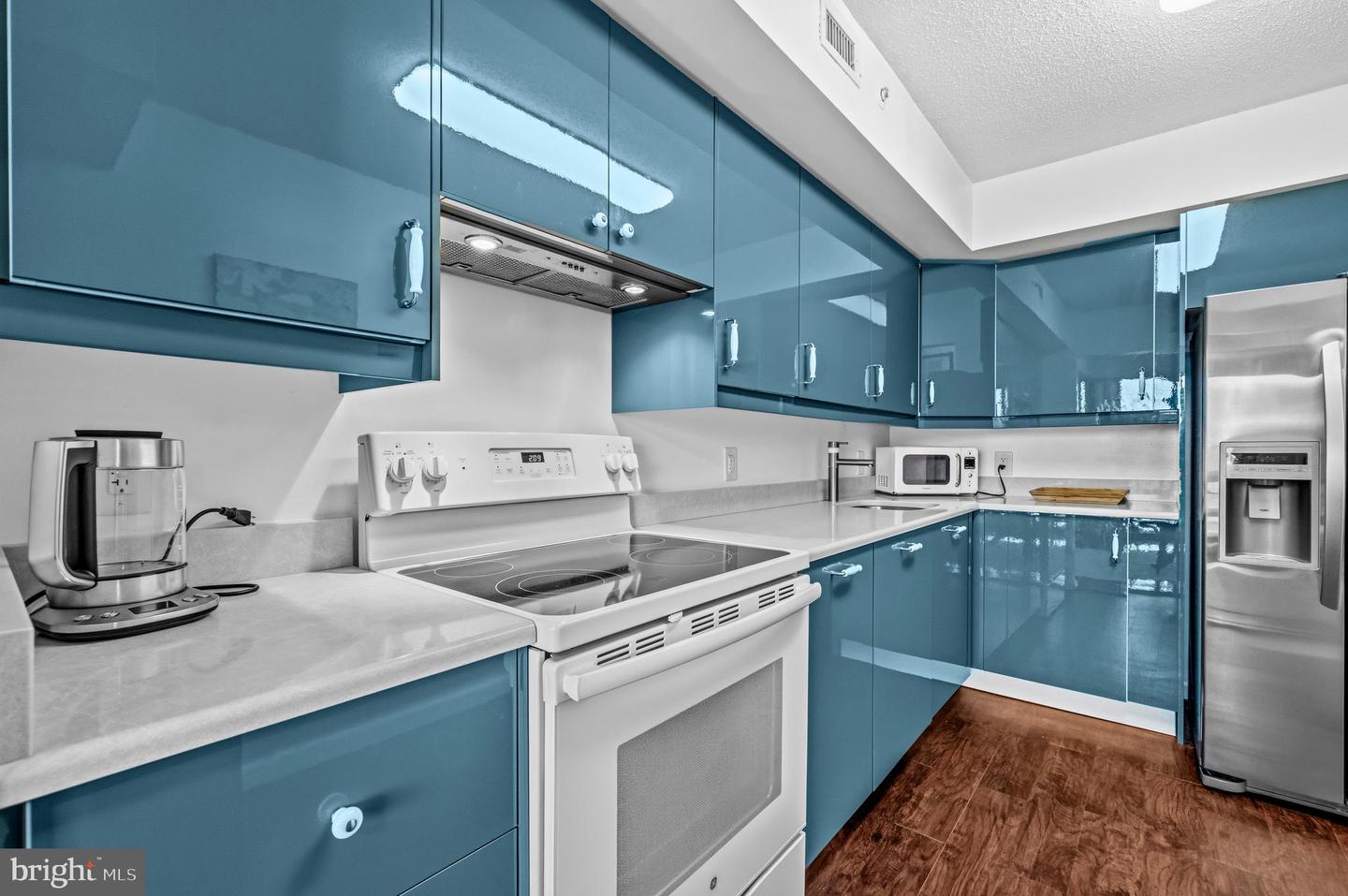 2230 GEORGE C MARSHALL DR #806, FALLS CHURCH, Virginia 22043, 2 Bedrooms Bedrooms, ,2 BathroomsBathrooms,Residential,For sale,2230 GEORGE C MARSHALL DR #806,VAFX2293330 MLS # VAFX2293330