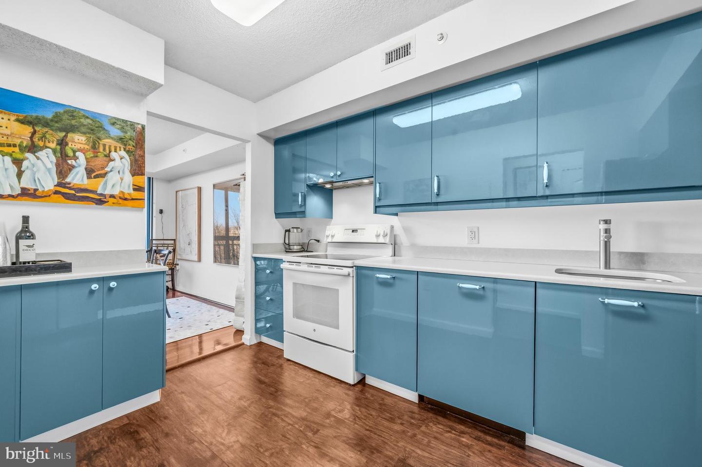 2230 GEORGE C MARSHALL DR #806, FALLS CHURCH, Virginia 22043, 2 Bedrooms Bedrooms, ,2 BathroomsBathrooms,Residential,For sale,2230 GEORGE C MARSHALL DR #806,VAFX2293330 MLS # VAFX2293330