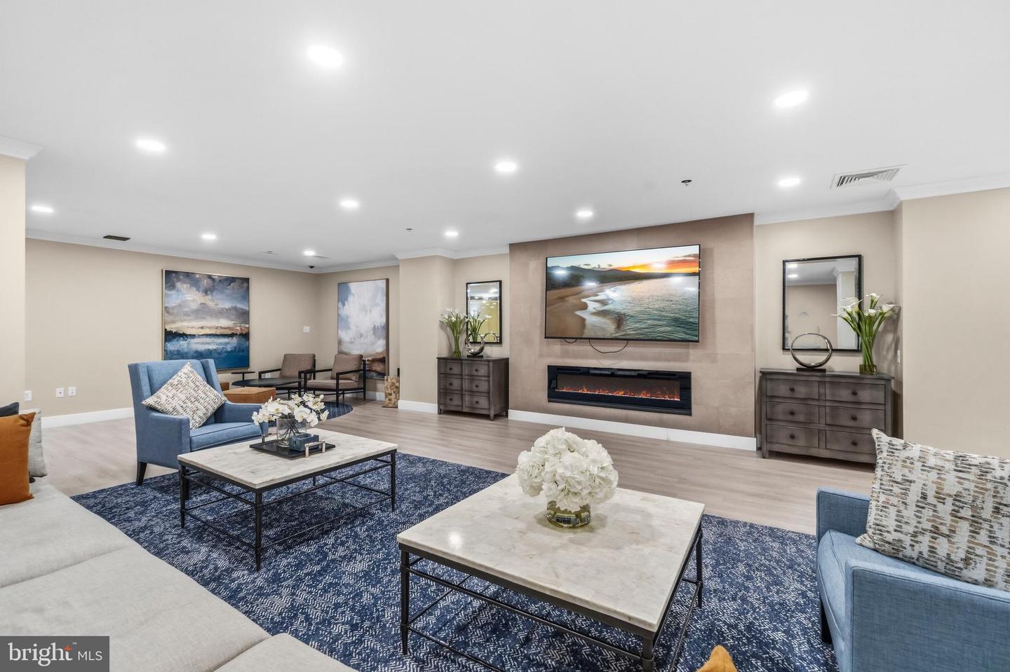 2230 GEORGE C MARSHALL DR #806, FALLS CHURCH, Virginia 22043, 2 Bedrooms Bedrooms, ,2 BathroomsBathrooms,Residential,For sale,2230 GEORGE C MARSHALL DR #806,VAFX2293330 MLS # VAFX2293330