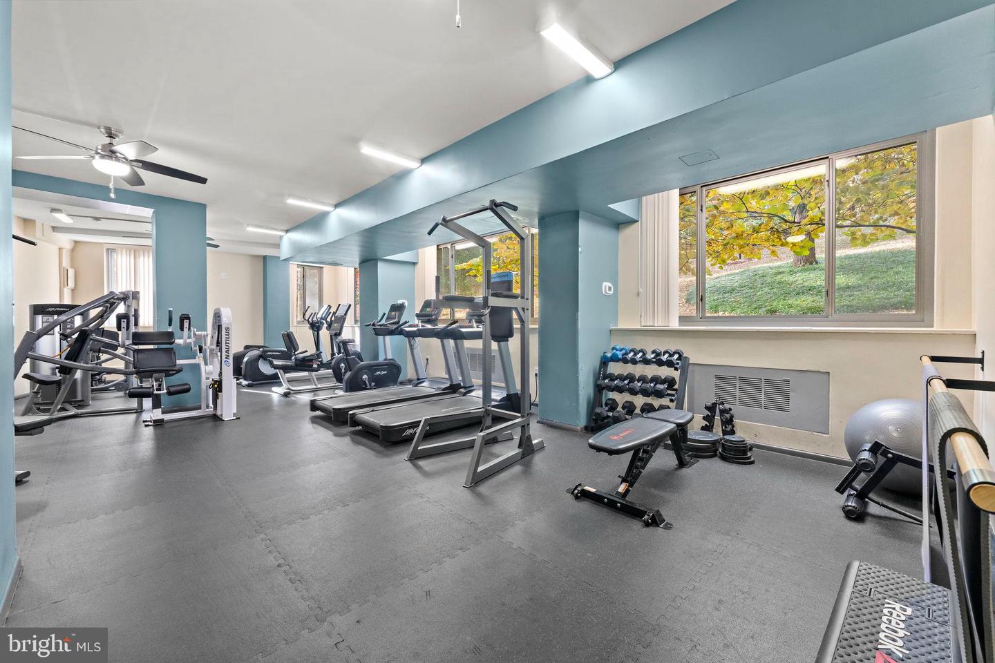 4200 CATHEDRAL AVE NW #610, WASHINGTON, District Of Columbia 20016, 2 Bedrooms Bedrooms, 3 Rooms Rooms,1 BathroomBathrooms,Residential,For sale,4200 CATHEDRAL AVE NW #610,DCDC2248258 MLS # DCDC2248258