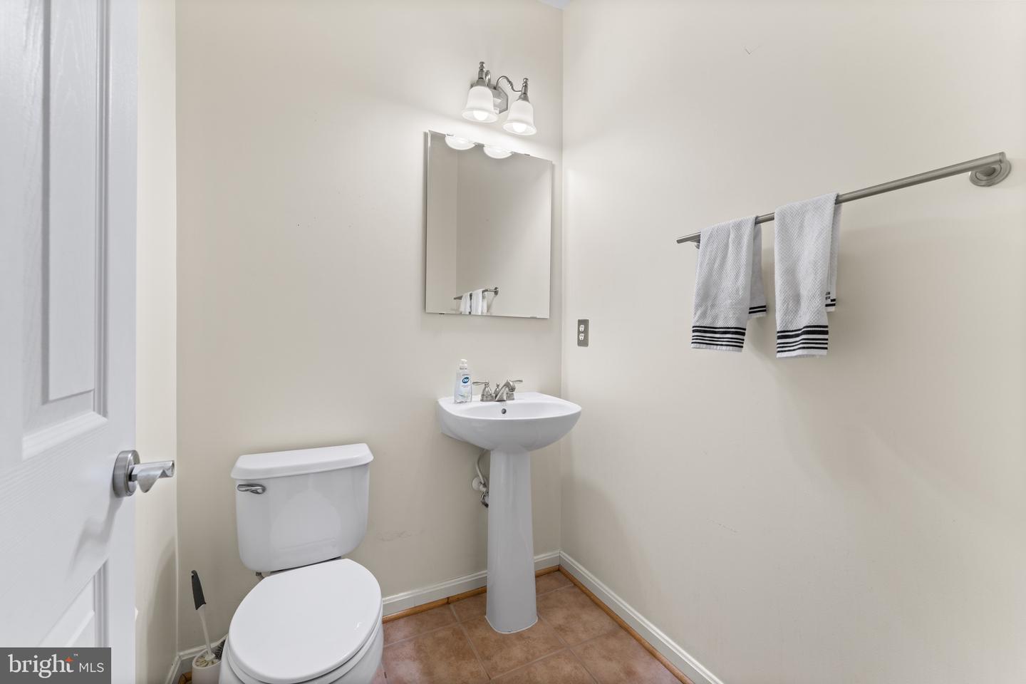 15522 JOHN DISKIN CIR, WOODBRIDGE, Virginia 22191, 3 Bedrooms Bedrooms, ,2 BathroomsBathrooms,Residential,For sale,15522 JOHN DISKIN CIR,VAPW2113504 MLS # VAPW2113504