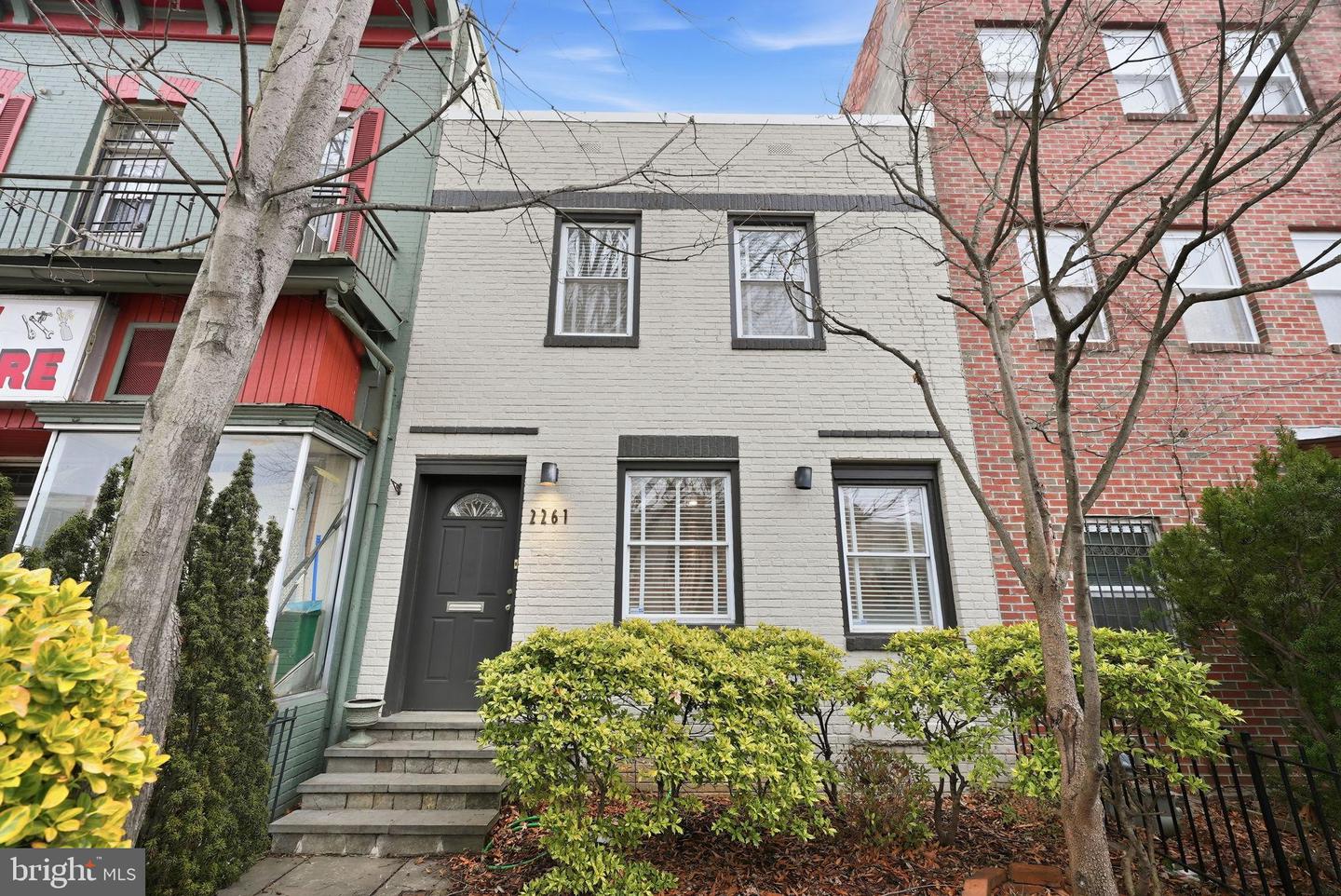2261 12TH ST NW, WASHINGTON, District Of Columbia 20009, 3 Bedrooms Bedrooms, 6 Rooms Rooms,2 BathroomsBathrooms,Residential,For sale,2261 12TH ST NW,DCDC2248276 MLS # DCDC2248276