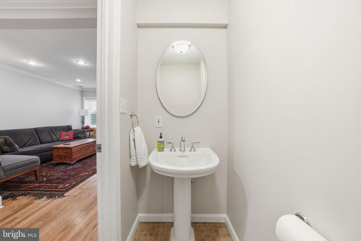 2261 12TH ST NW, WASHINGTON, District Of Columbia 20009, 3 Bedrooms Bedrooms, 6 Rooms Rooms,2 BathroomsBathrooms,Residential,For sale,2261 12TH ST NW,DCDC2248276 MLS # DCDC2248276