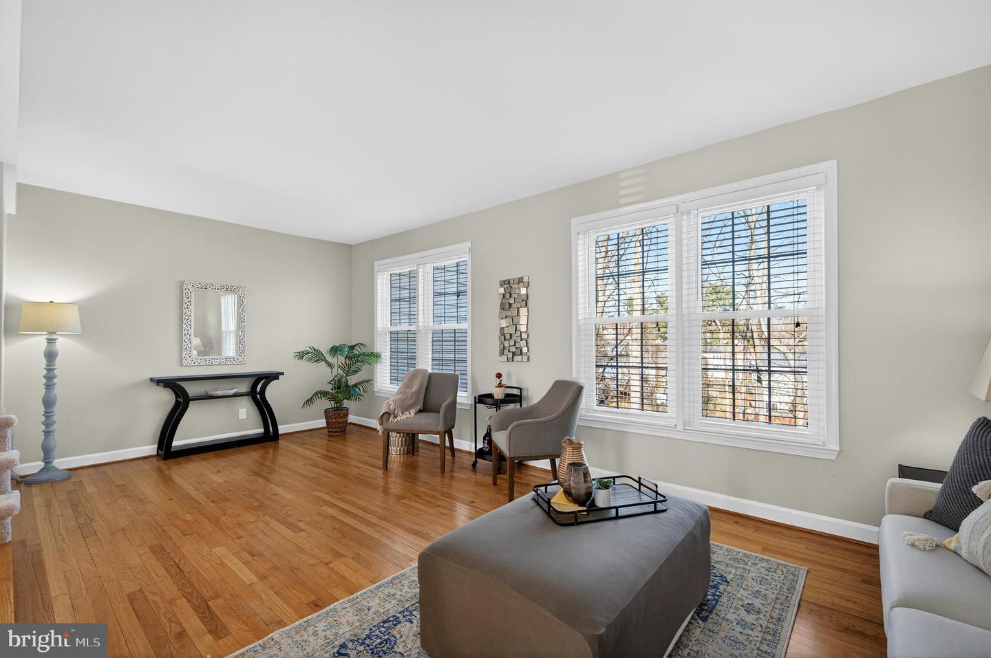 5635 SUTHERLAND CT, BURKE, Virginia 22015, 3 Bedrooms Bedrooms, 11 Rooms Rooms,2 BathroomsBathrooms,Residential,For sale,5635 SUTHERLAND CT,VAFX2293278 MLS # VAFX2293278