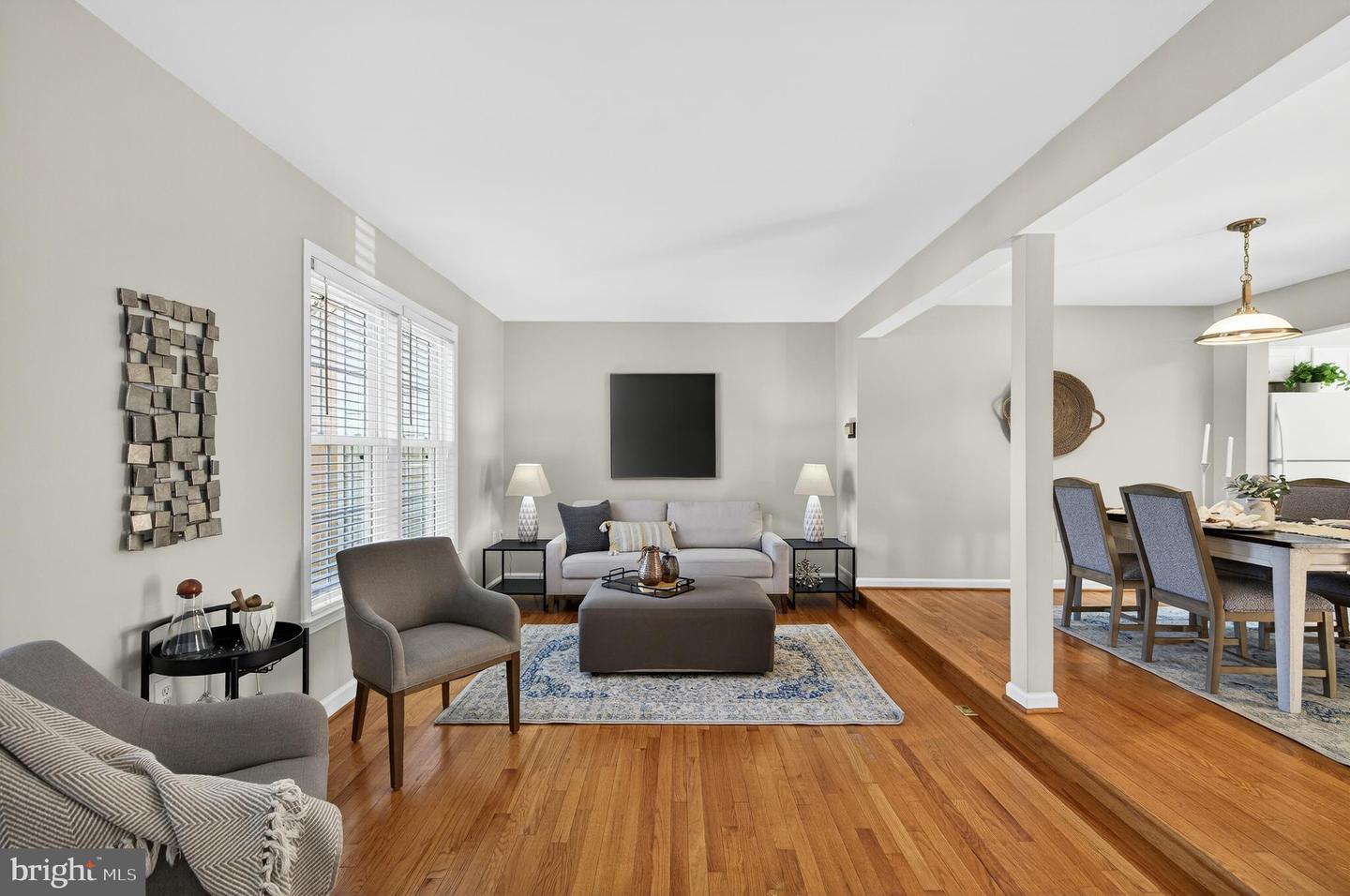 5635 SUTHERLAND CT, BURKE, Virginia 22015, 3 Bedrooms Bedrooms, 11 Rooms Rooms,2 BathroomsBathrooms,Residential,For sale,5635 SUTHERLAND CT,VAFX2293278 MLS # VAFX2293278