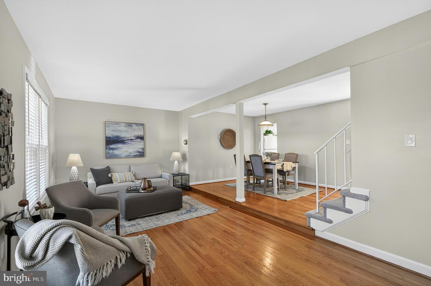 5635 SUTHERLAND CT, BURKE, Virginia 22015, 3 Bedrooms Bedrooms, 11 Rooms Rooms,2 BathroomsBathrooms,Residential,For sale,5635 SUTHERLAND CT,VAFX2293278 MLS # VAFX2293278