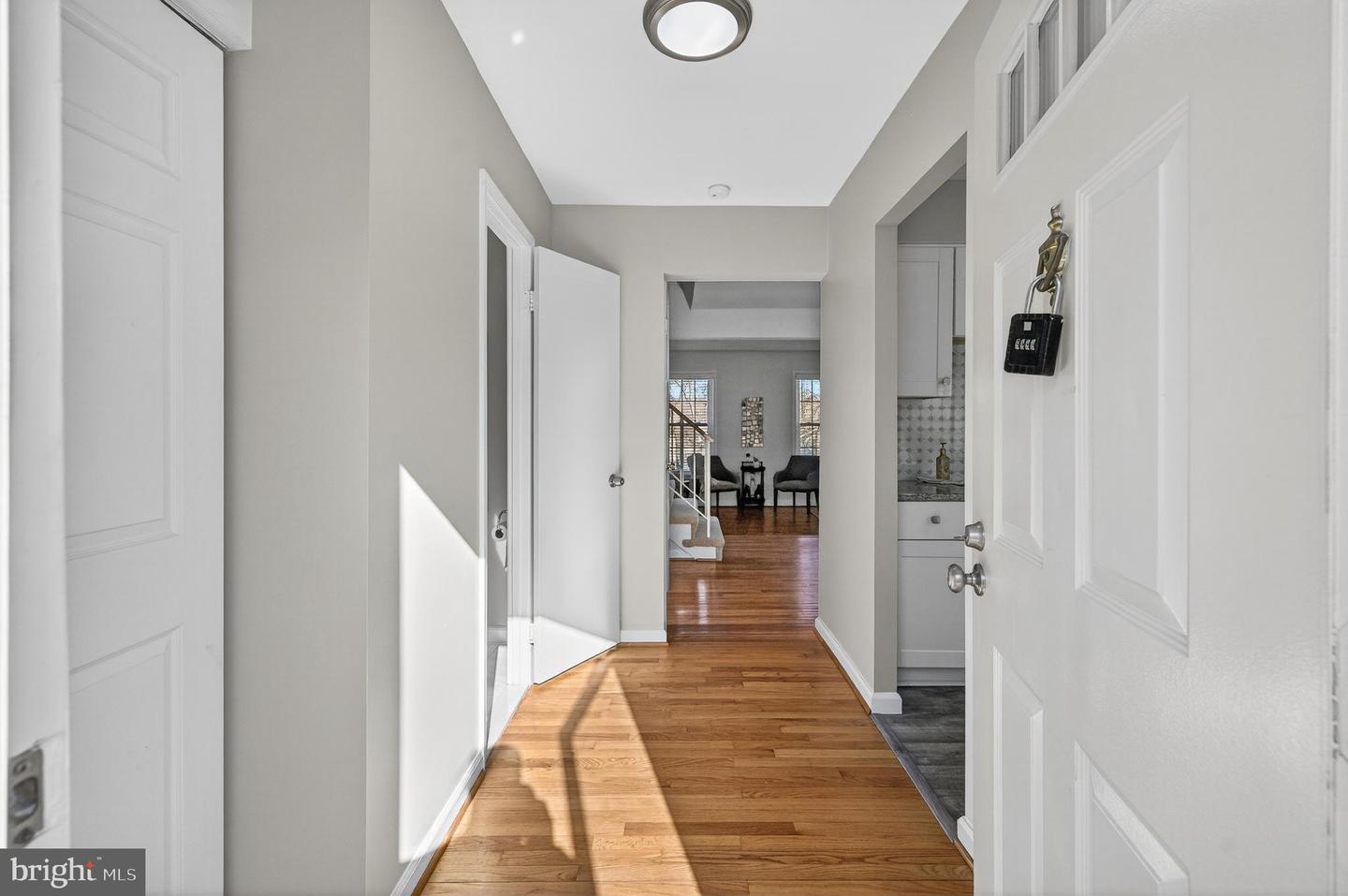 5635 SUTHERLAND CT, BURKE, Virginia 22015, 3 Bedrooms Bedrooms, 11 Rooms Rooms,2 BathroomsBathrooms,Residential,For sale,5635 SUTHERLAND CT,VAFX2293278 MLS # VAFX2293278