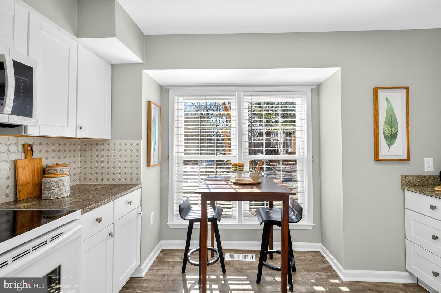 5635 SUTHERLAND CT, BURKE, Virginia 22015, 3 Bedrooms Bedrooms, 11 Rooms Rooms,2 BathroomsBathrooms,Residential,For sale,5635 SUTHERLAND CT,VAFX2293278 MLS # VAFX2293278