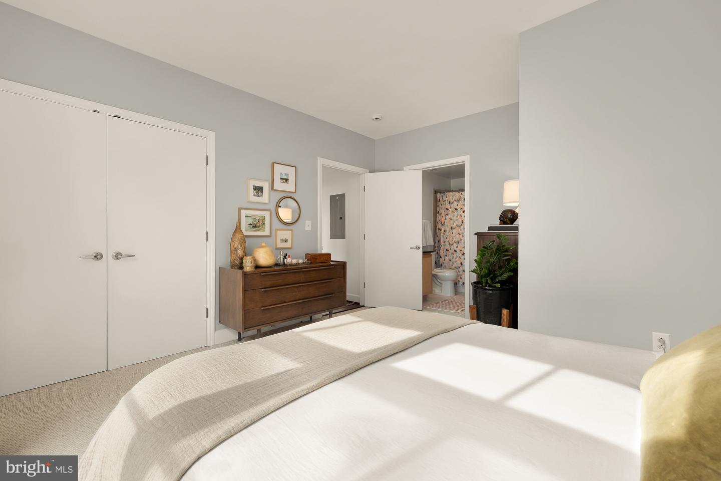 150 V ST NW #V204, WASHINGTON, District Of Columbia 20001, 2 Bedrooms Bedrooms, ,2 BathroomsBathrooms,Residential,For sale,150 V ST NW #V204,DCDC2248308 MLS # DCDC2248308