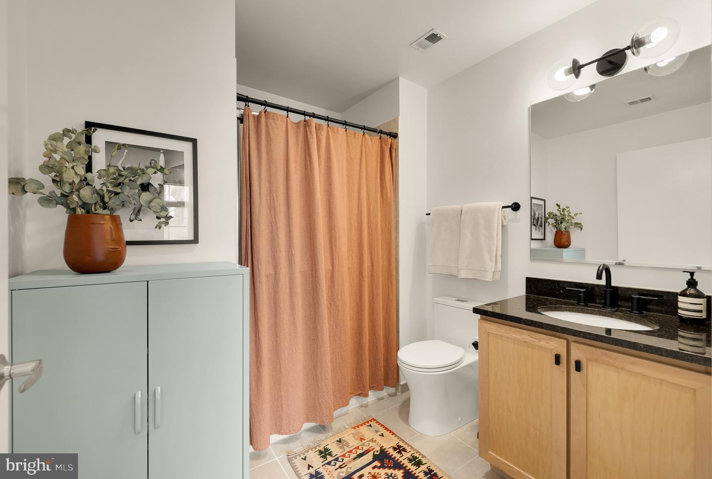 150 V ST NW #V204, WASHINGTON, District Of Columbia 20001, 2 Bedrooms Bedrooms, ,2 BathroomsBathrooms,Residential,For sale,150 V ST NW #V204,DCDC2248308 MLS # DCDC2248308