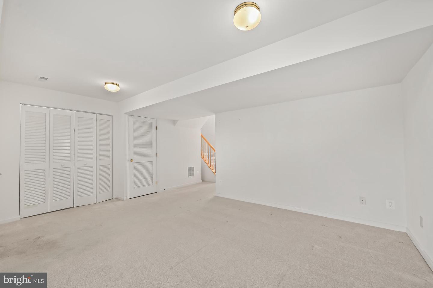 8079 HORSESHOE COTTAGE CIR, LORTON, Virginia 22079, 3 Bedrooms Bedrooms, ,2 BathroomsBathrooms,Residential,For sale,8079 HORSESHOE COTTAGE CIR,VAFX2293294 MLS # VAFX2293294