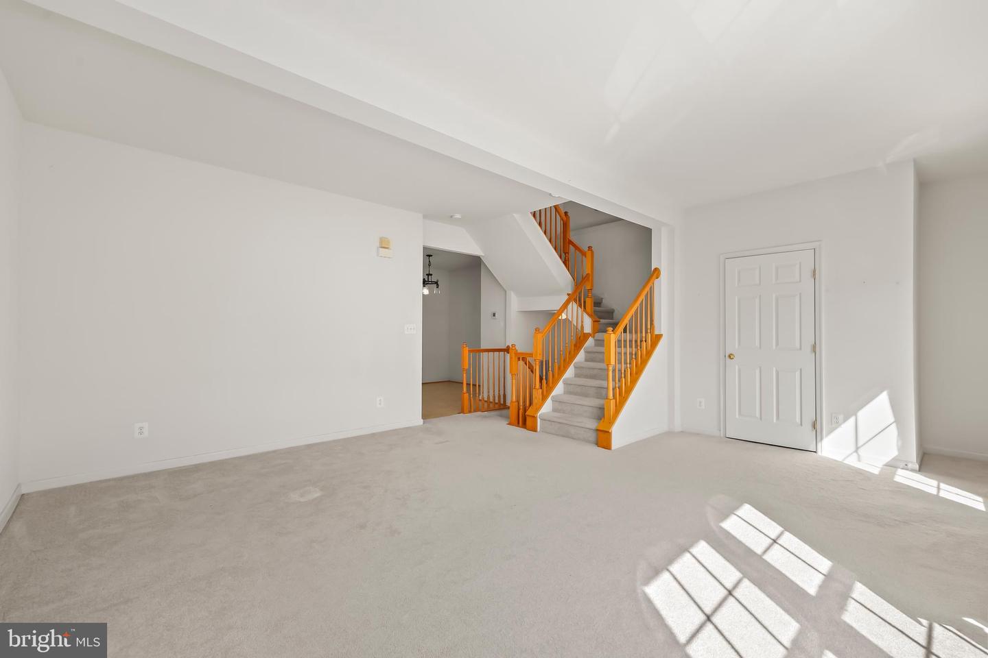 8079 HORSESHOE COTTAGE CIR, LORTON, Virginia 22079, 3 Bedrooms Bedrooms, ,2 BathroomsBathrooms,Residential,For sale,8079 HORSESHOE COTTAGE CIR,VAFX2293294 MLS # VAFX2293294