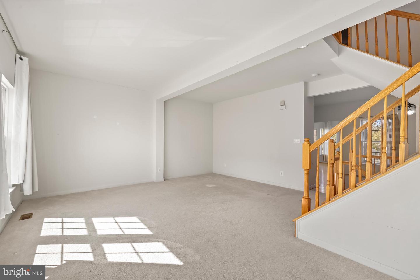 8079 HORSESHOE COTTAGE CIR, LORTON, Virginia 22079, 3 Bedrooms Bedrooms, ,2 BathroomsBathrooms,Residential,For sale,8079 HORSESHOE COTTAGE CIR,VAFX2293294 MLS # VAFX2293294