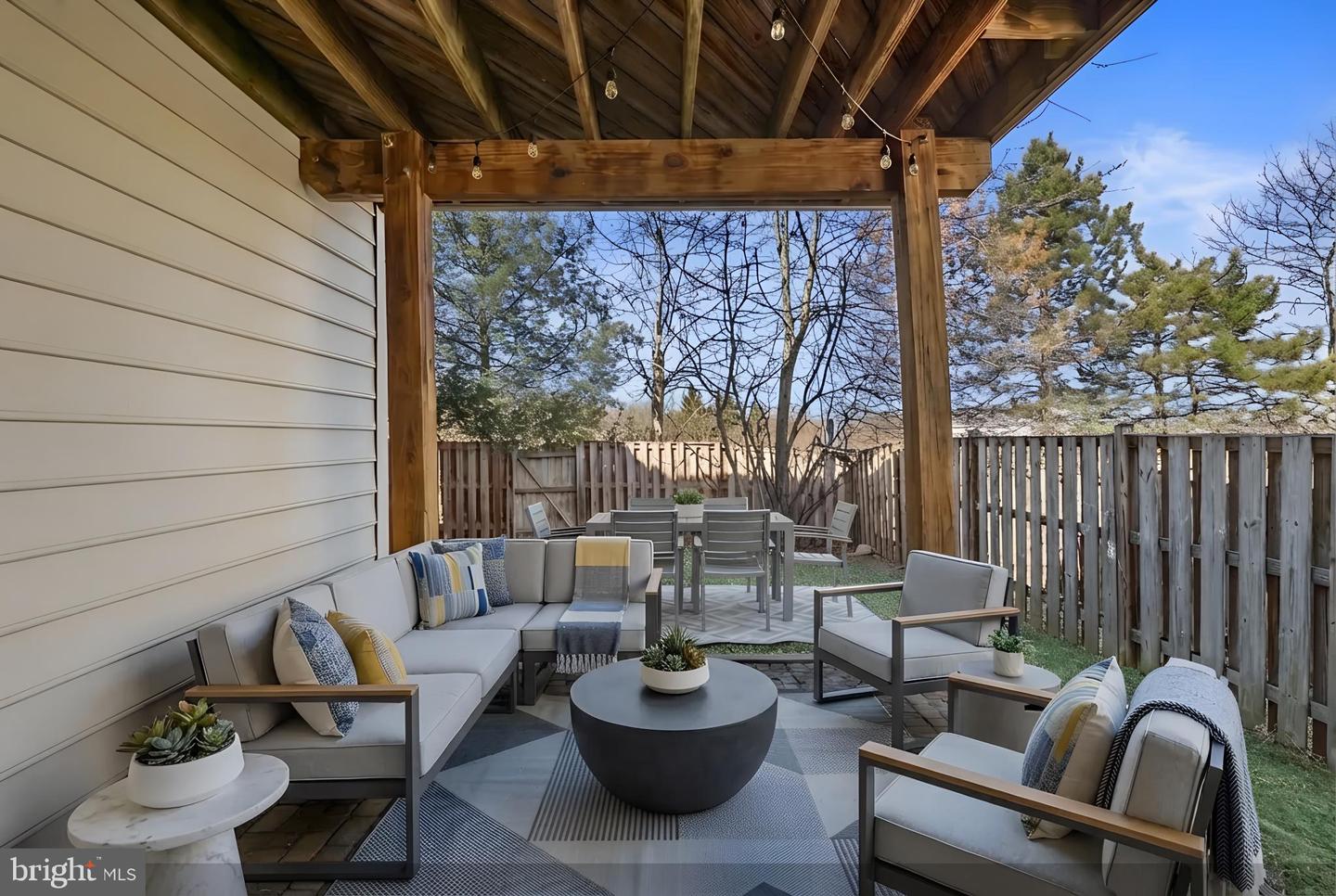 8079 HORSESHOE COTTAGE CIR, LORTON, Virginia 22079, 3 Bedrooms Bedrooms, ,2 BathroomsBathrooms,Residential,For sale,8079 HORSESHOE COTTAGE CIR,VAFX2293294 MLS # VAFX2293294