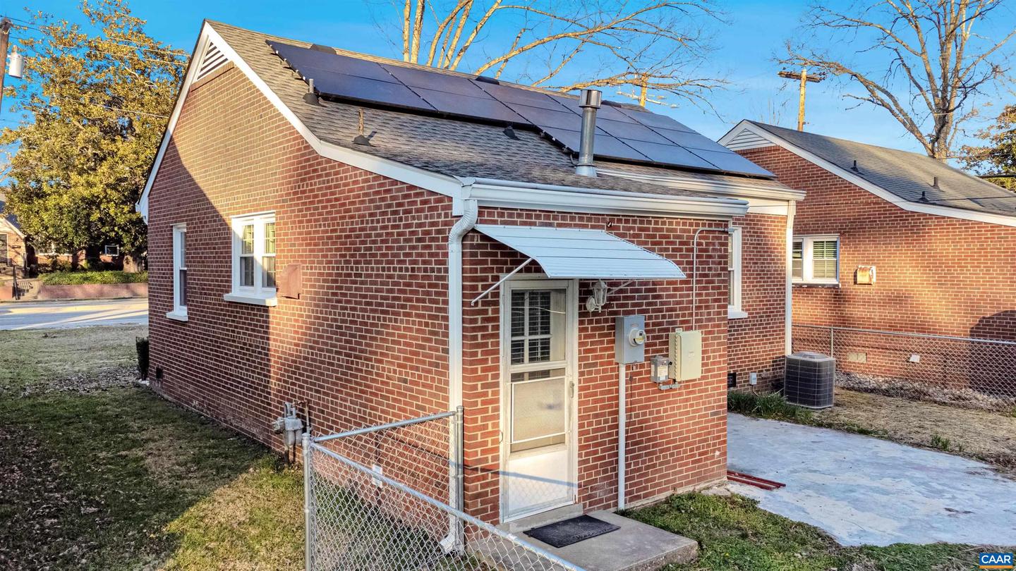 4803 PATTERSON AVE, RICHMOND, Virginia 23226, 2 Bedrooms Bedrooms, ,1 BathroomBathrooms,Residential,For sale,4803 PATTERSON AVE,673819 MLS # 673819