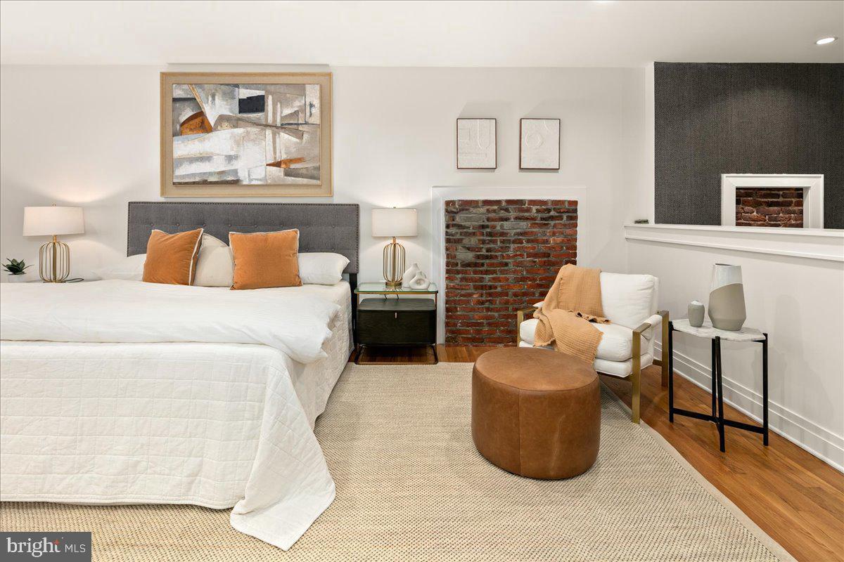 1109 M ST NW #11, WASHINGTON, District Of Columbia 20005, 2 Bedrooms Bedrooms, ,2 BathroomsBathrooms,Residential,For sale,1109 M ST NW #11,DCDC2248216 MLS # DCDC2248216