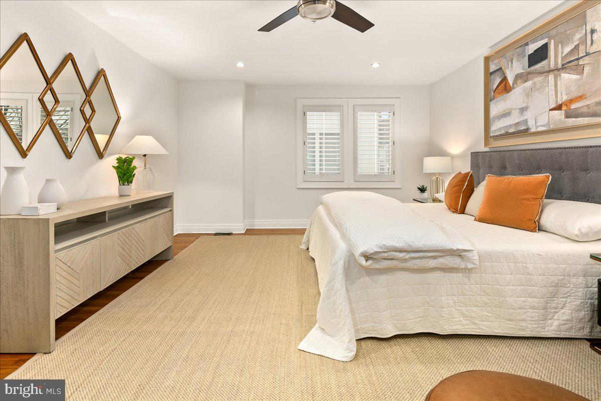 1109 M ST NW #11, WASHINGTON, District Of Columbia 20005, 2 Bedrooms Bedrooms, ,2 BathroomsBathrooms,Residential,For sale,1109 M ST NW #11,DCDC2248216 MLS # DCDC2248216