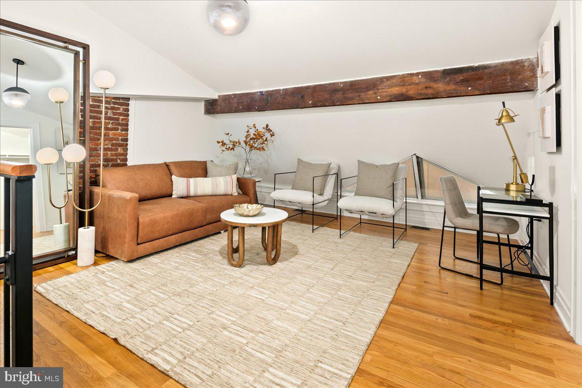 1109 M ST NW #11, WASHINGTON, District Of Columbia 20005, 2 Bedrooms Bedrooms, ,2 BathroomsBathrooms,Residential,For sale,1109 M ST NW #11,DCDC2248216 MLS # DCDC2248216