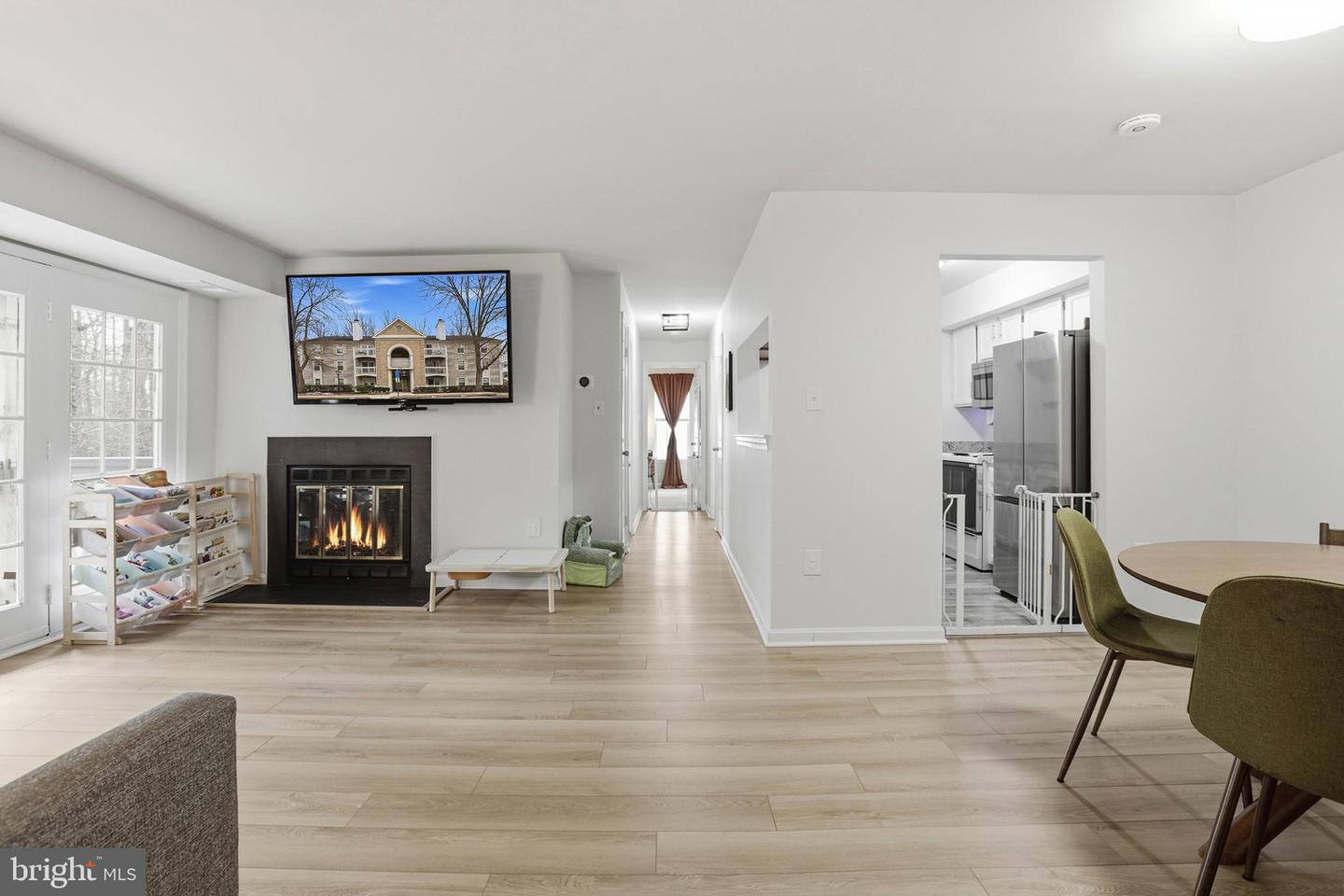 5704 SHADWELL CT #91, ALEXANDRIA, Virginia 22309, 2 Bedrooms Bedrooms, 7 Rooms Rooms,2 BathroomsBathrooms,Residential,For sale,5704 SHADWELL CT #91,VAFX2293476 MLS # VAFX2293476