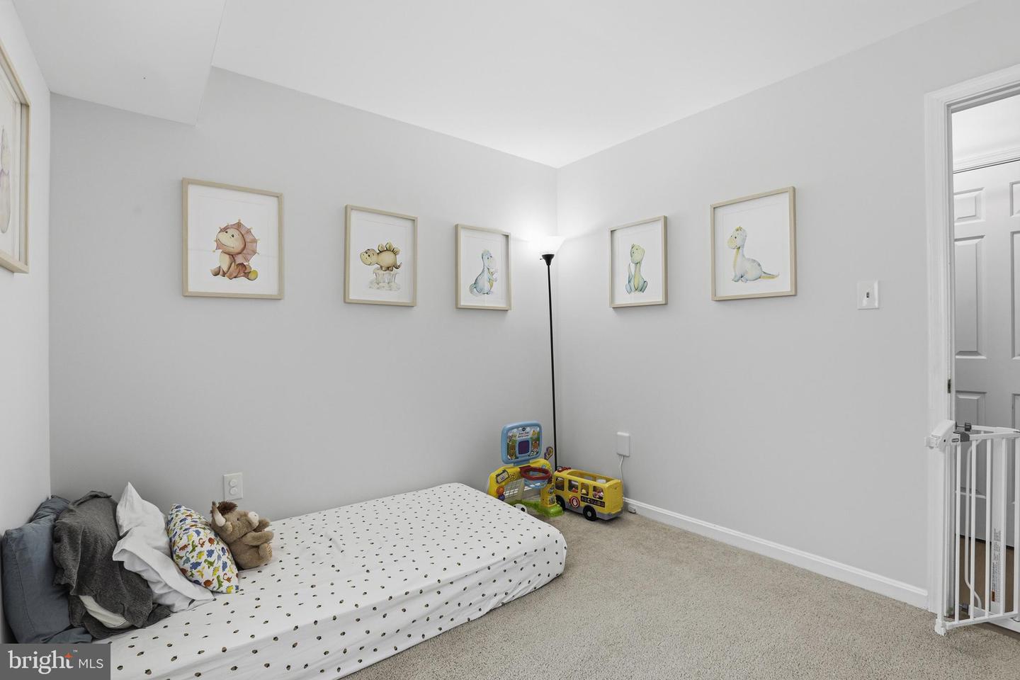 5704 SHADWELL CT #91, ALEXANDRIA, Virginia 22309, 2 Bedrooms Bedrooms, 7 Rooms Rooms,2 BathroomsBathrooms,Residential,For sale,5704 SHADWELL CT #91,VAFX2293476 MLS # VAFX2293476