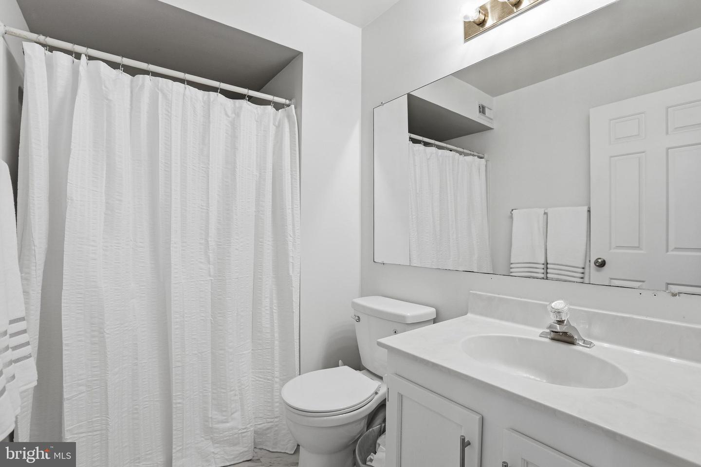 5704 SHADWELL CT #91, ALEXANDRIA, Virginia 22309, 2 Bedrooms Bedrooms, 7 Rooms Rooms,2 BathroomsBathrooms,Residential,For sale,5704 SHADWELL CT #91,VAFX2293476 MLS # VAFX2293476