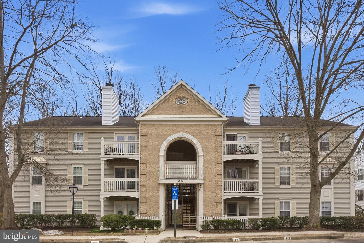 5704 SHADWELL CT #91, ALEXANDRIA, Virginia 22309, 2 Bedrooms Bedrooms, 7 Rooms Rooms,2 BathroomsBathrooms,Residential,For sale,5704 SHADWELL CT #91,VAFX2293476 MLS # VAFX2293476