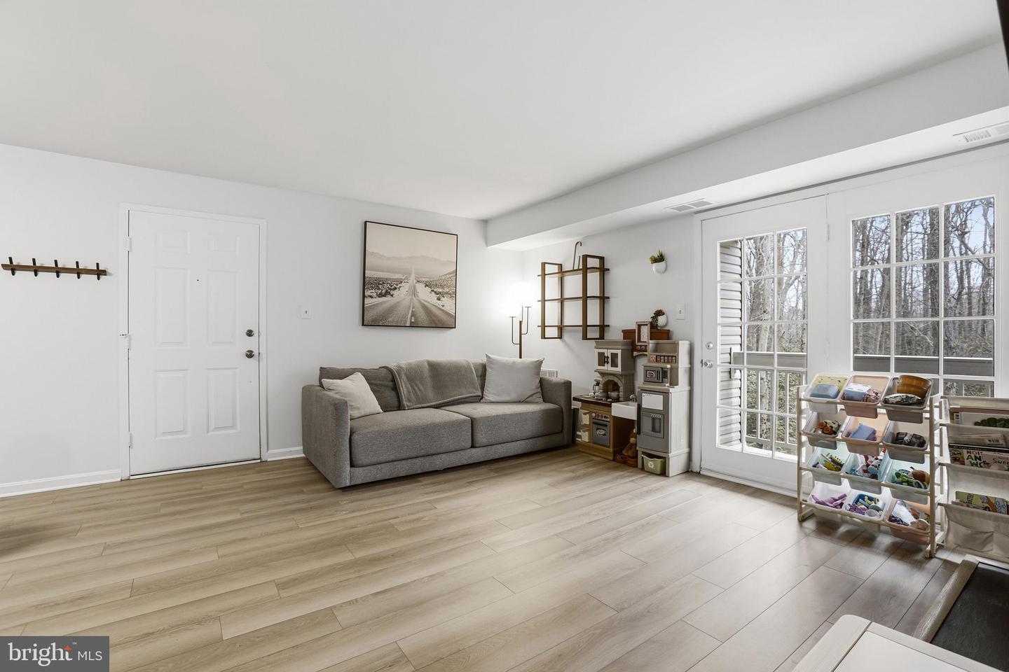 5704 SHADWELL CT #91, ALEXANDRIA, Virginia 22309, 2 Bedrooms Bedrooms, 7 Rooms Rooms,2 BathroomsBathrooms,Residential,For sale,5704 SHADWELL CT #91,VAFX2293476 MLS # VAFX2293476