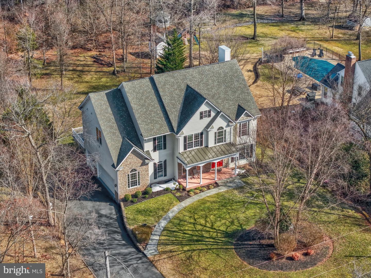 19834 SMITH CIR, ASHBURN, Virginia 20147, 4 Bedrooms Bedrooms, ,4 BathroomsBathrooms,Residential,For sale,19834 SMITH CIR,VALO2116960 MLS # VALO2116960