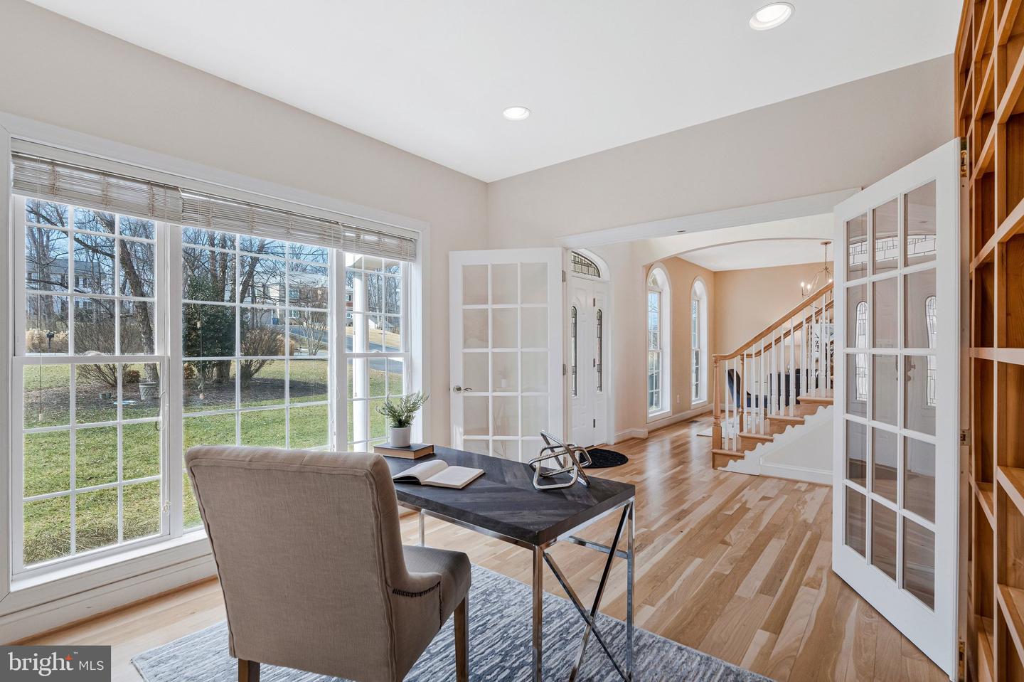 19834 SMITH CIR, ASHBURN, Virginia 20147, 4 Bedrooms Bedrooms, ,4 BathroomsBathrooms,Residential,For sale,19834 SMITH CIR,VALO2116960 MLS # VALO2116960