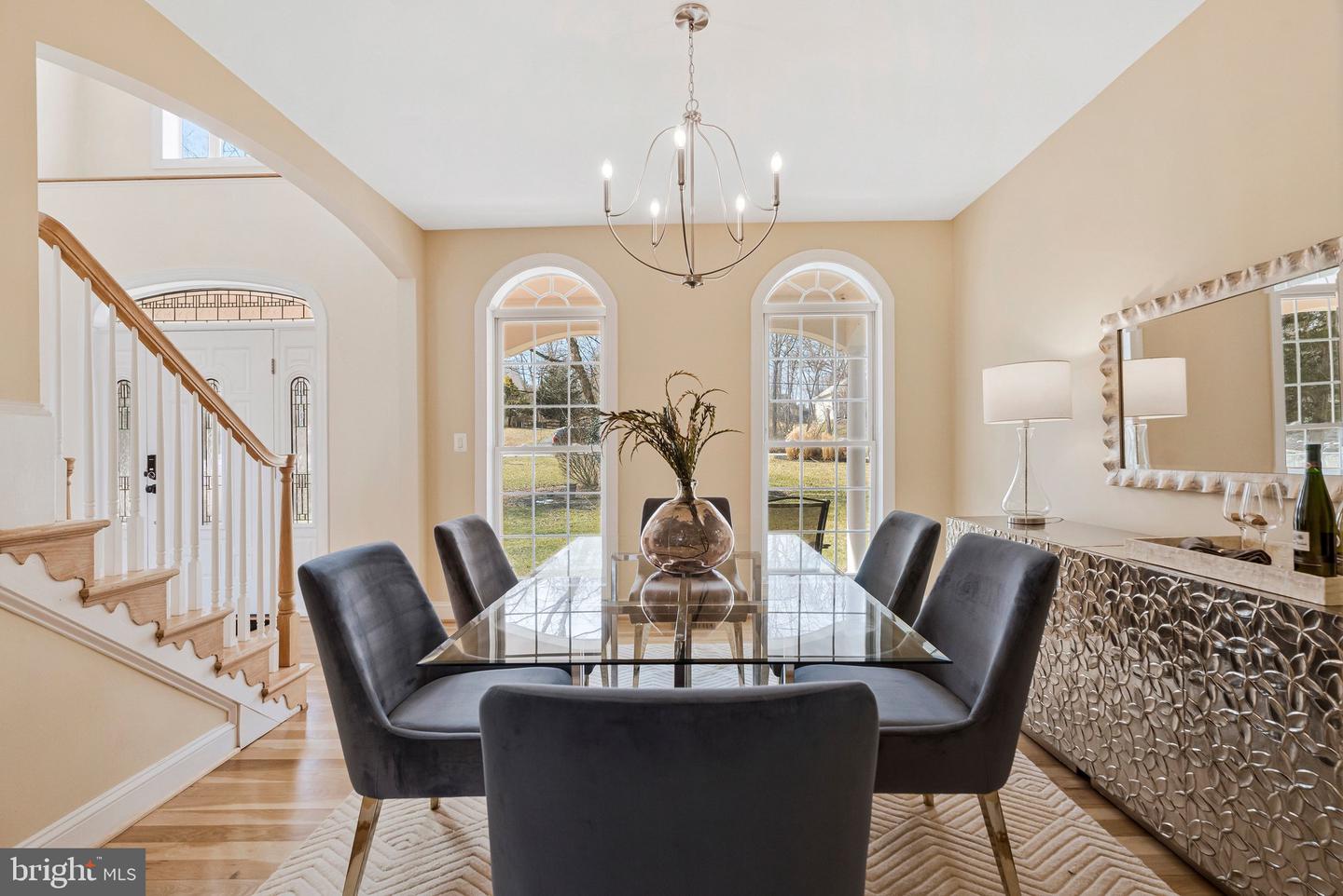 19834 SMITH CIR, ASHBURN, Virginia 20147, 4 Bedrooms Bedrooms, ,4 BathroomsBathrooms,Residential,For sale,19834 SMITH CIR,VALO2116960 MLS # VALO2116960