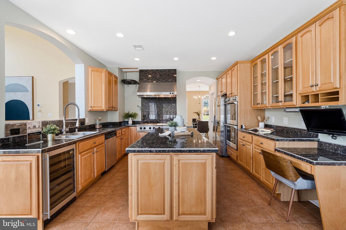 19834 SMITH CIR, ASHBURN, Virginia 20147, 4 Bedrooms Bedrooms, ,4 BathroomsBathrooms,Residential,For sale,19834 SMITH CIR,VALO2116960 MLS # VALO2116960