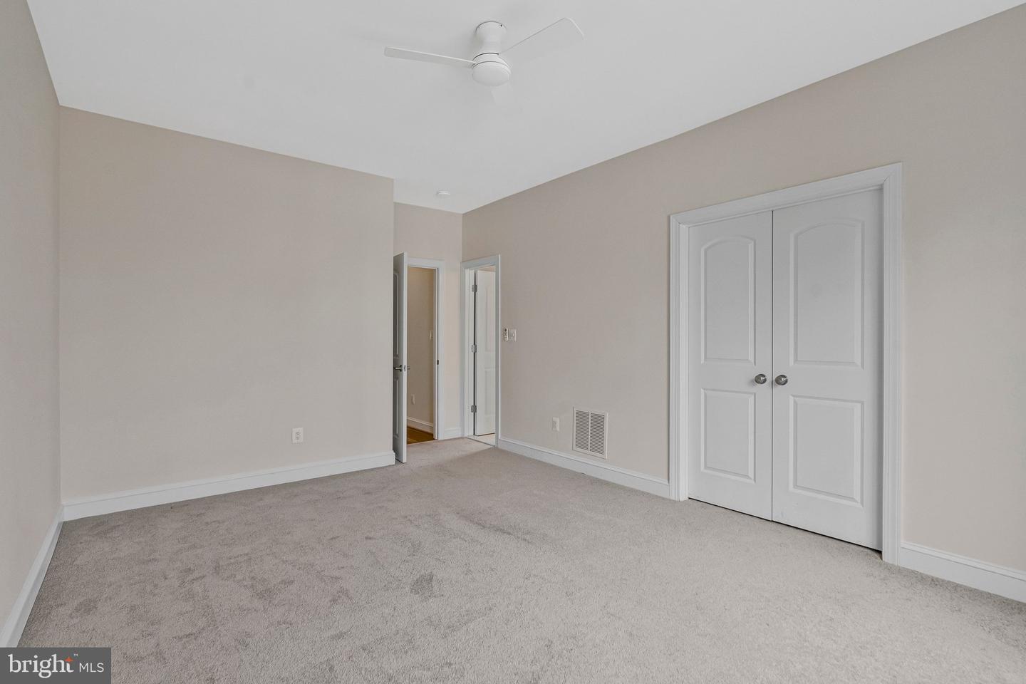 19834 SMITH CIR, ASHBURN, Virginia 20147, 4 Bedrooms Bedrooms, ,4 BathroomsBathrooms,Residential,For sale,19834 SMITH CIR,VALO2116960 MLS # VALO2116960