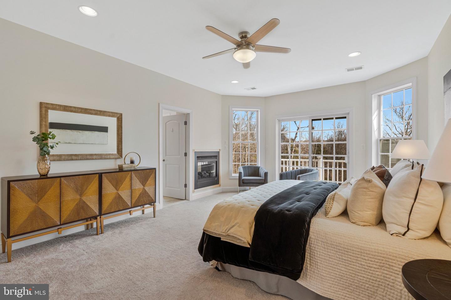 19834 SMITH CIR, ASHBURN, Virginia 20147, 4 Bedrooms Bedrooms, ,4 BathroomsBathrooms,Residential,For sale,19834 SMITH CIR,VALO2116960 MLS # VALO2116960