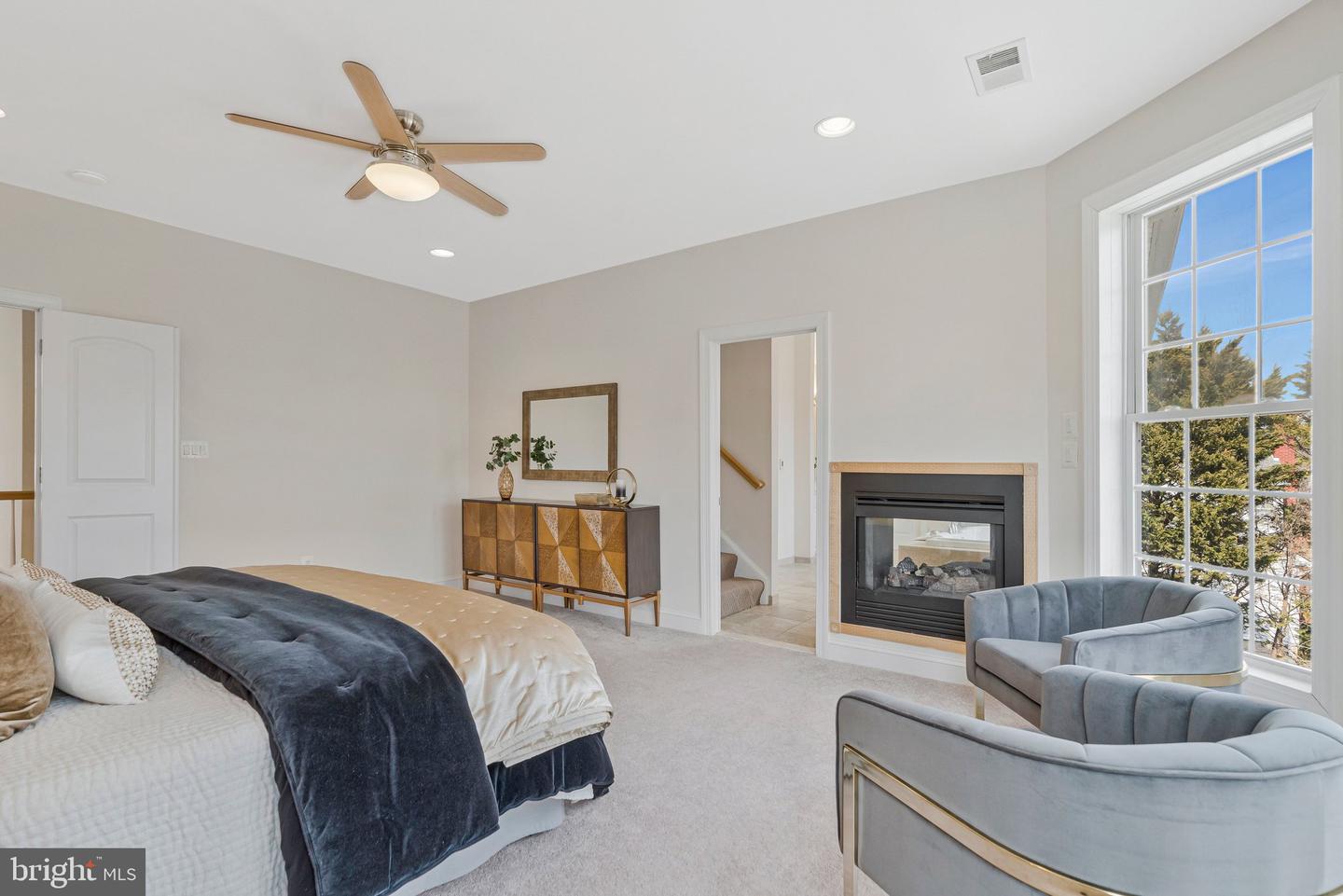 19834 SMITH CIR, ASHBURN, Virginia 20147, 4 Bedrooms Bedrooms, ,4 BathroomsBathrooms,Residential,For sale,19834 SMITH CIR,VALO2116960 MLS # VALO2116960