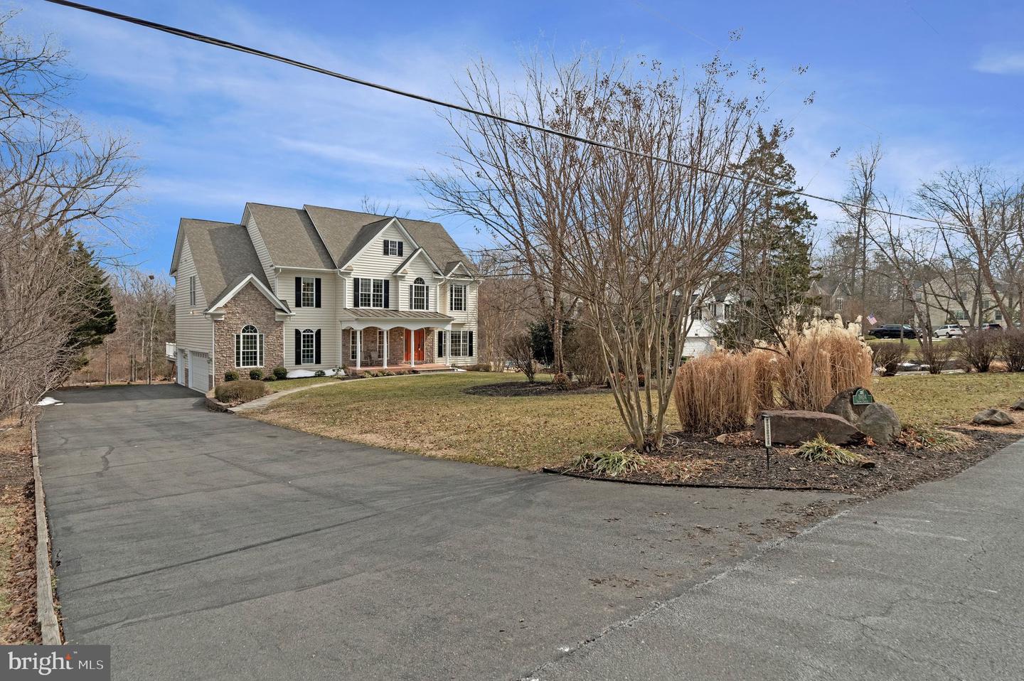 19834 SMITH CIR, ASHBURN, Virginia 20147, 4 Bedrooms Bedrooms, ,4 BathroomsBathrooms,Residential,For sale,19834 SMITH CIR,VALO2116960 MLS # VALO2116960