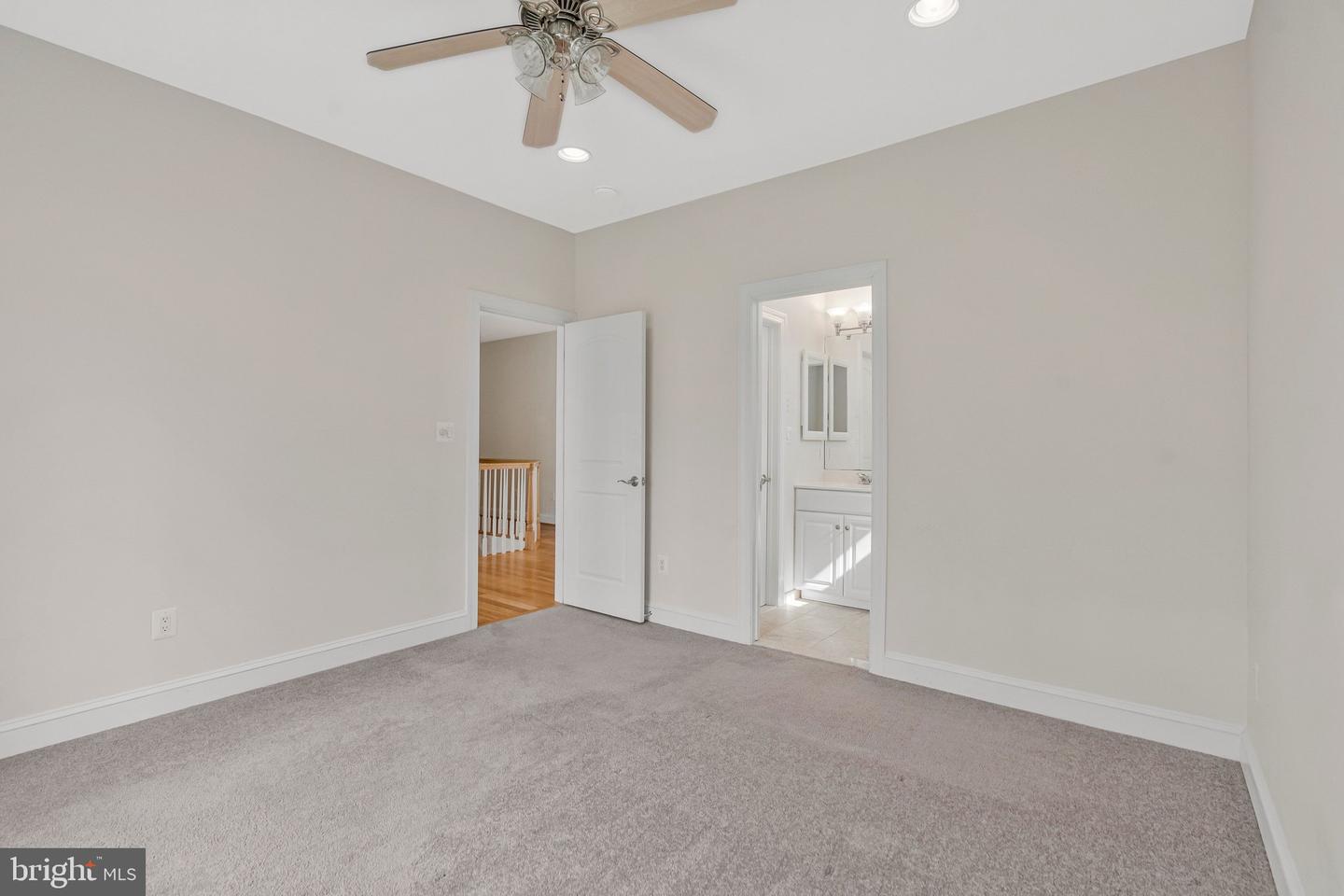 19834 SMITH CIR, ASHBURN, Virginia 20147, 4 Bedrooms Bedrooms, ,4 BathroomsBathrooms,Residential,For sale,19834 SMITH CIR,VALO2116960 MLS # VALO2116960