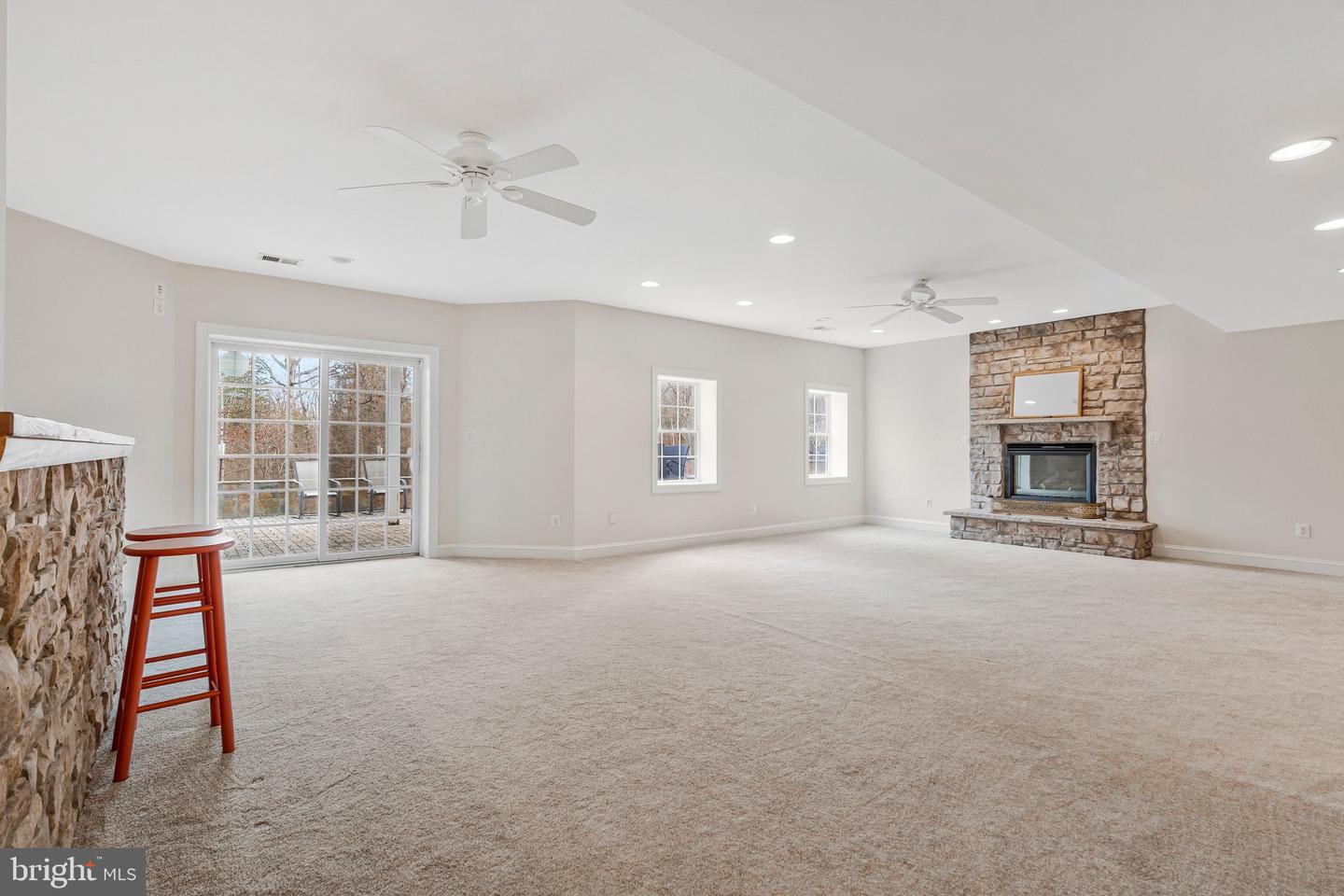 19834 SMITH CIR, ASHBURN, Virginia 20147, 4 Bedrooms Bedrooms, ,4 BathroomsBathrooms,Residential,For sale,19834 SMITH CIR,VALO2116960 MLS # VALO2116960