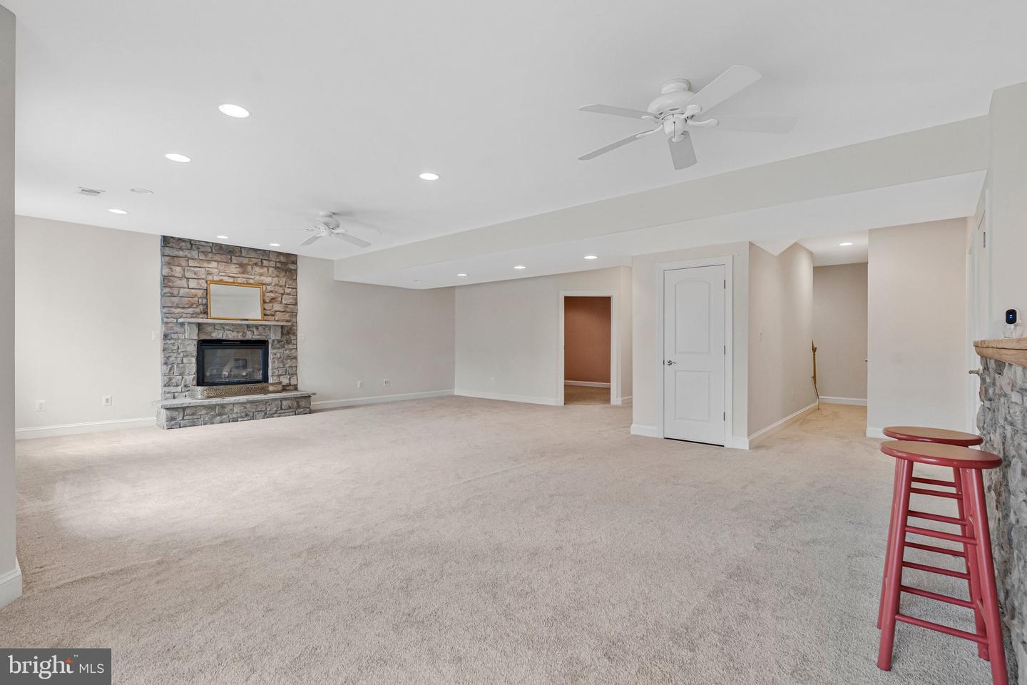 19834 SMITH CIR, ASHBURN, Virginia 20147, 4 Bedrooms Bedrooms, ,4 BathroomsBathrooms,Residential,For sale,19834 SMITH CIR,VALO2116960 MLS # VALO2116960