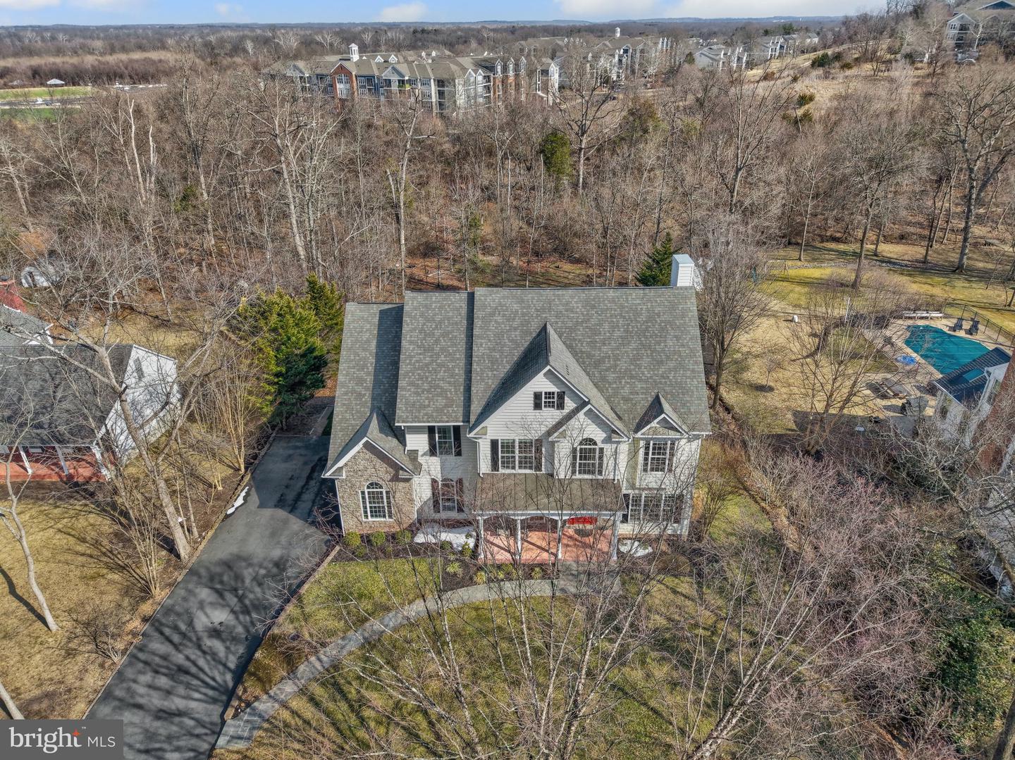 19834 SMITH CIR, ASHBURN, Virginia 20147, 4 Bedrooms Bedrooms, ,4 BathroomsBathrooms,Residential,For sale,19834 SMITH CIR,VALO2116960 MLS # VALO2116960