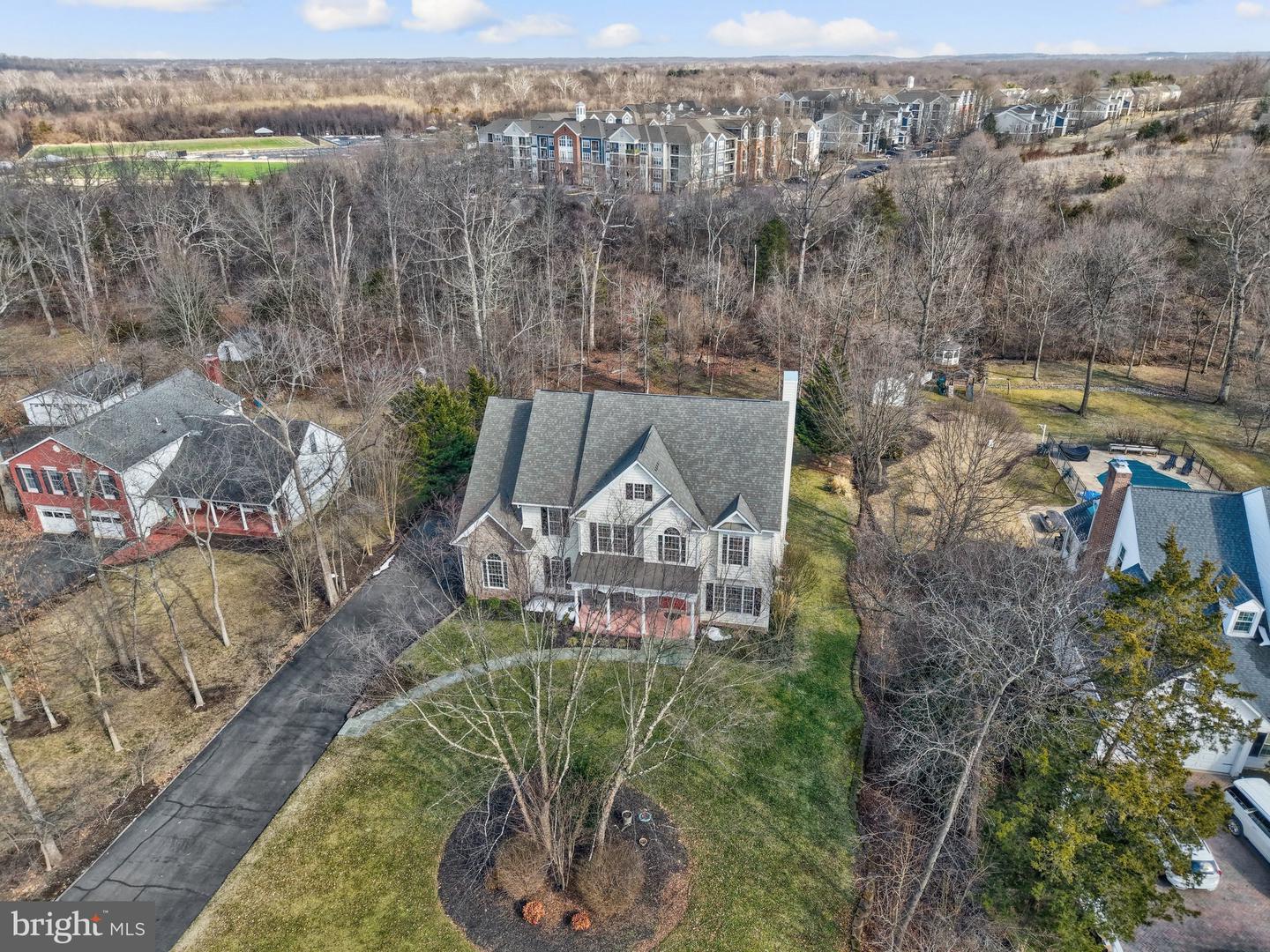 19834 SMITH CIR, ASHBURN, Virginia 20147, 4 Bedrooms Bedrooms, ,4 BathroomsBathrooms,Residential,For sale,19834 SMITH CIR,VALO2116960 MLS # VALO2116960