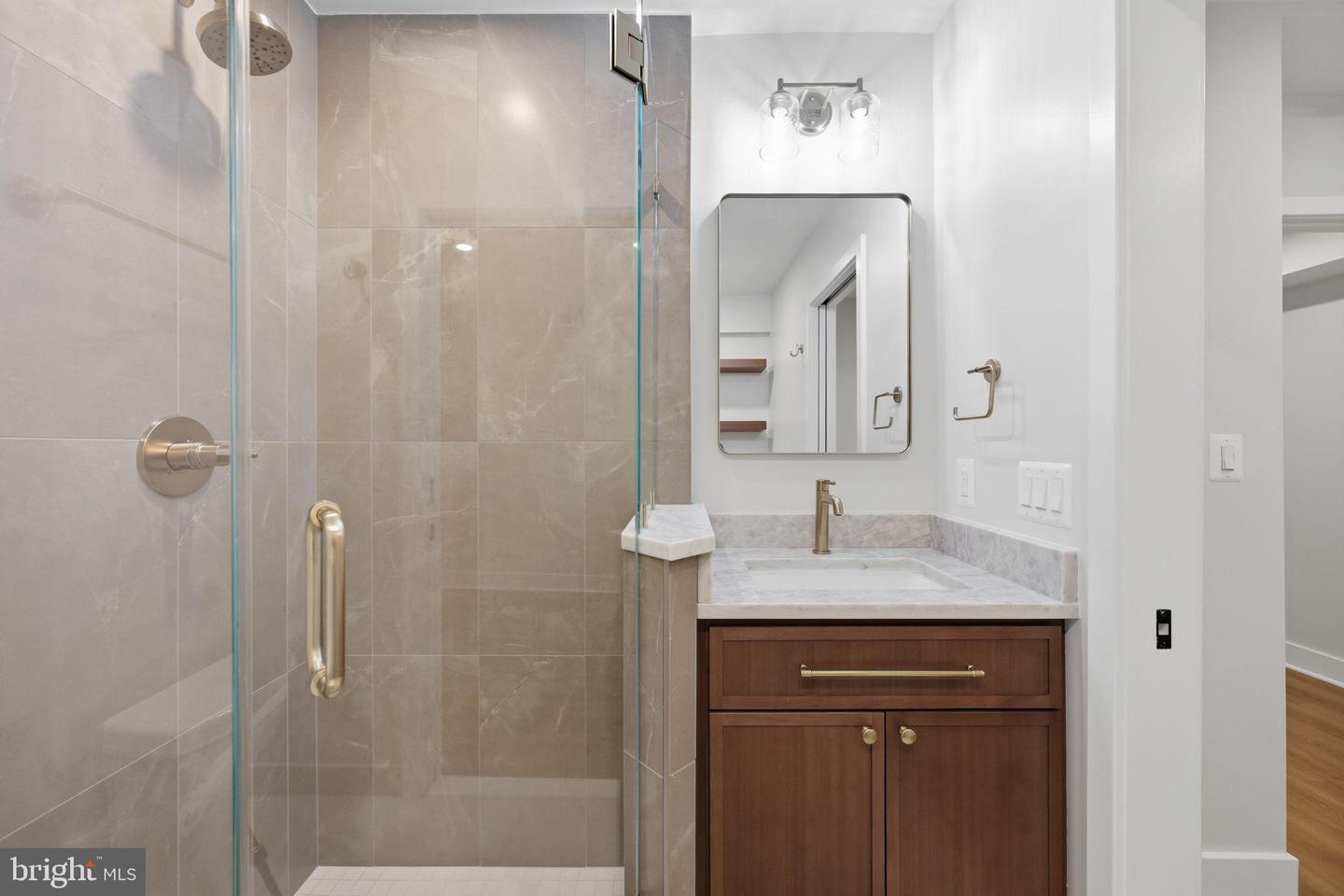 4849 28TH ST S #B, ARLINGTON, Virginia 22206, 2 Bedrooms Bedrooms, 9 Rooms Rooms,2 BathroomsBathrooms,Residential,For sale,4849 28TH ST S #B,VAAR2069502 MLS # VAAR2069502