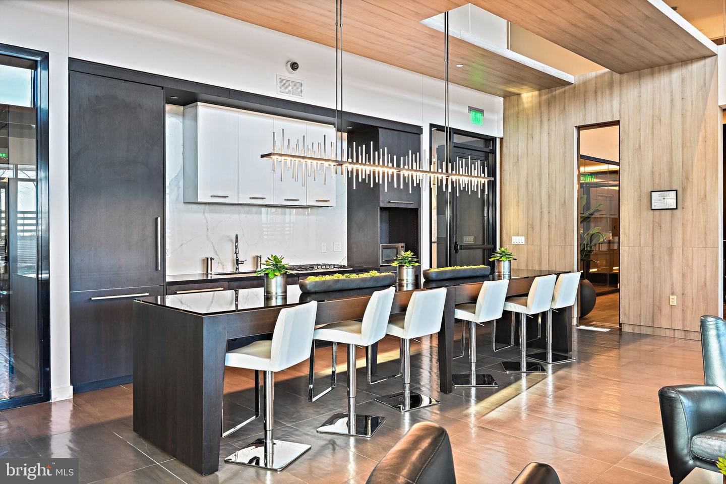 1650 SILVER HILL DR #1703, MCLEAN, Virginia 22102, 1 Bedroom Bedrooms, ,1 BathroomBathrooms,Residential,For sale,1650 SILVER HILL DR #1703,VAFX2293320 MLS # VAFX2293320