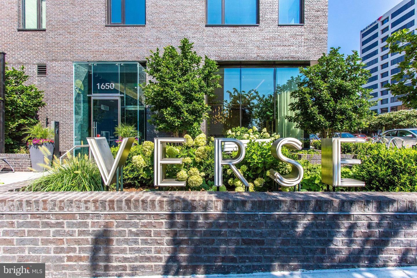 1650 SILVER HILL DR #1703, MCLEAN, Virginia 22102, 1 Bedroom Bedrooms, ,1 BathroomBathrooms,Residential,For sale,1650 SILVER HILL DR #1703,VAFX2293320 MLS # VAFX2293320
