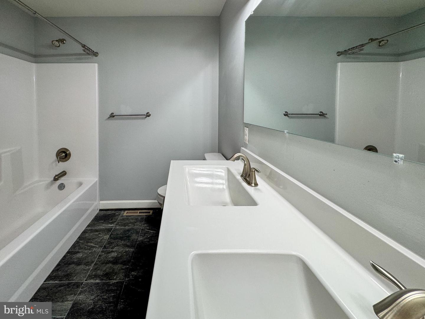 64 HEMLOCK LN, MINERAL, Virginia 23117, 3 Bedrooms Bedrooms, 5 Rooms Rooms,2 BathroomsBathrooms,Residential,For sale,64 HEMLOCK LN,VALA2009382 MLS # VALA2009382