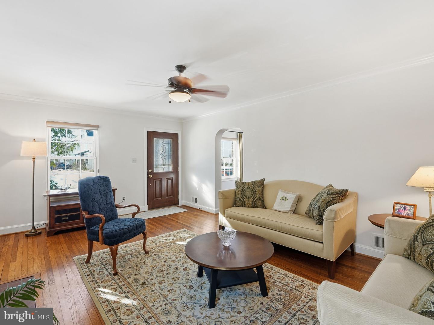 6223 26TH ROAD N, ARLINGTON, Virginia 22207, 4 Bedrooms Bedrooms, ,3 BathroomsBathrooms,Residential,For sale,6223 26TH ROAD N,VAAR2069512 MLS # VAAR2069512