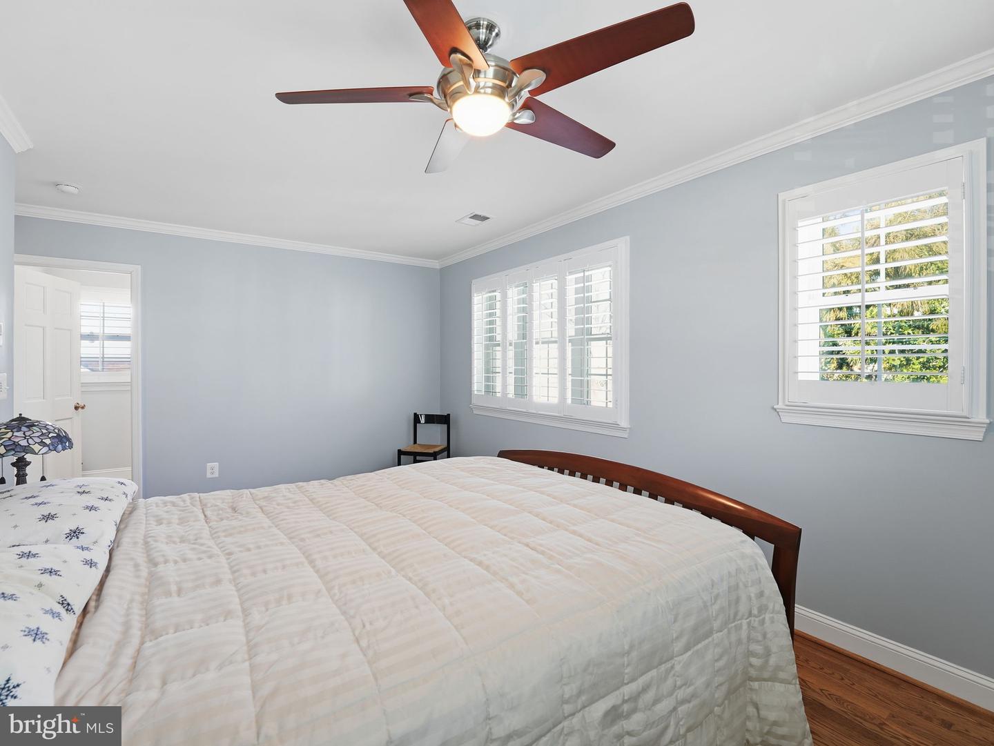 6223 26TH ROAD N, ARLINGTON, Virginia 22207, 4 Bedrooms Bedrooms, ,3 BathroomsBathrooms,Residential,For sale,6223 26TH ROAD N,VAAR2069512 MLS # VAAR2069512